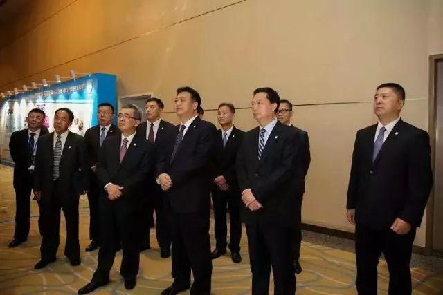 澳门六顶尖论坛官方，聚焦全球视野，共谋未来发展