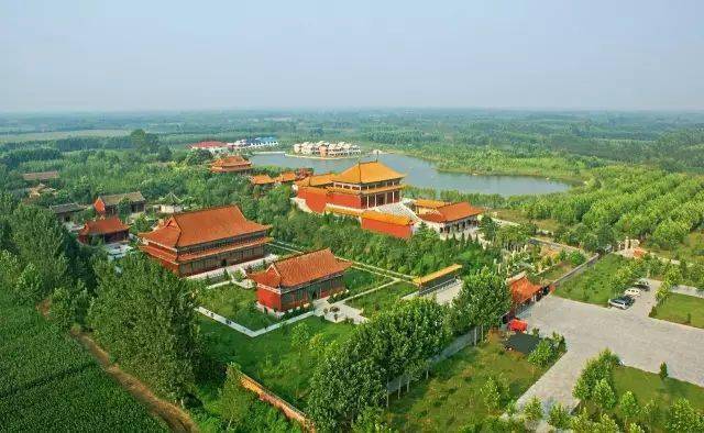澳门六人行，美食之旅的最佳选择